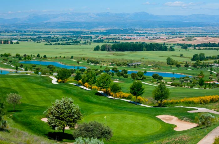 Espectacular vista del Club de golf Retamares en Madrid ▷ MundoGolf.golf