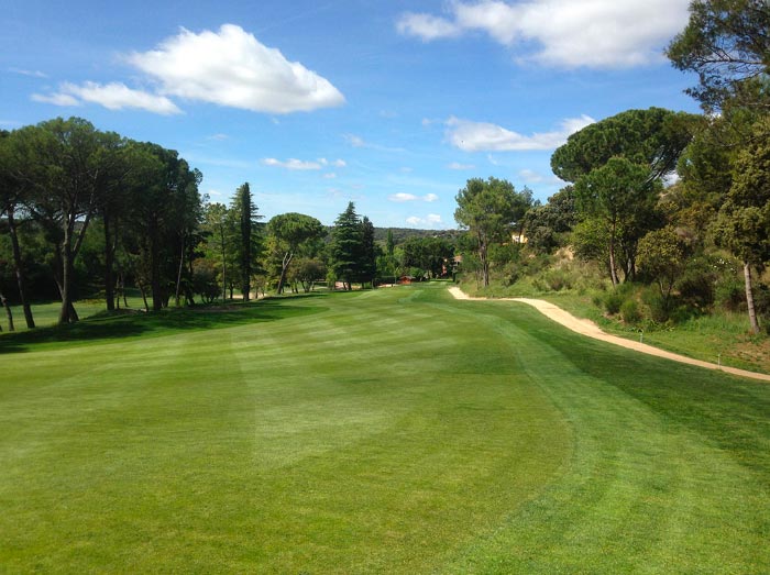 Calle en un hoyo del club de Golf Lomas-Bosque ▷ MundoGolf.golf