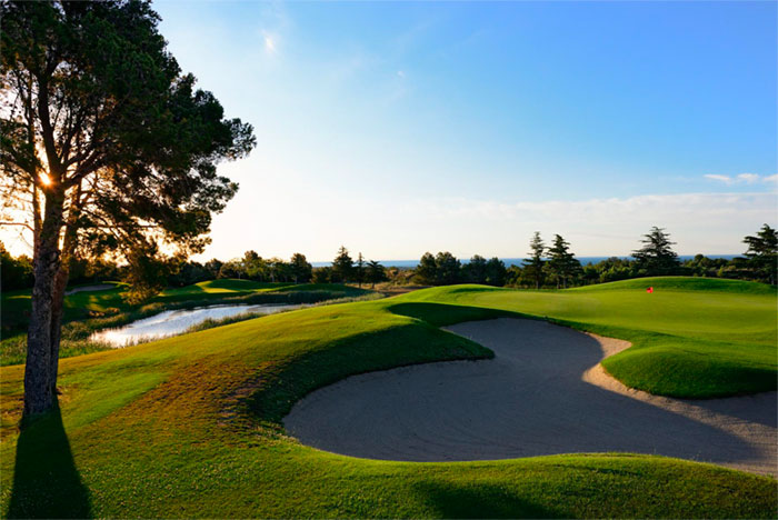 Búnker en el campo de golf Bonmont